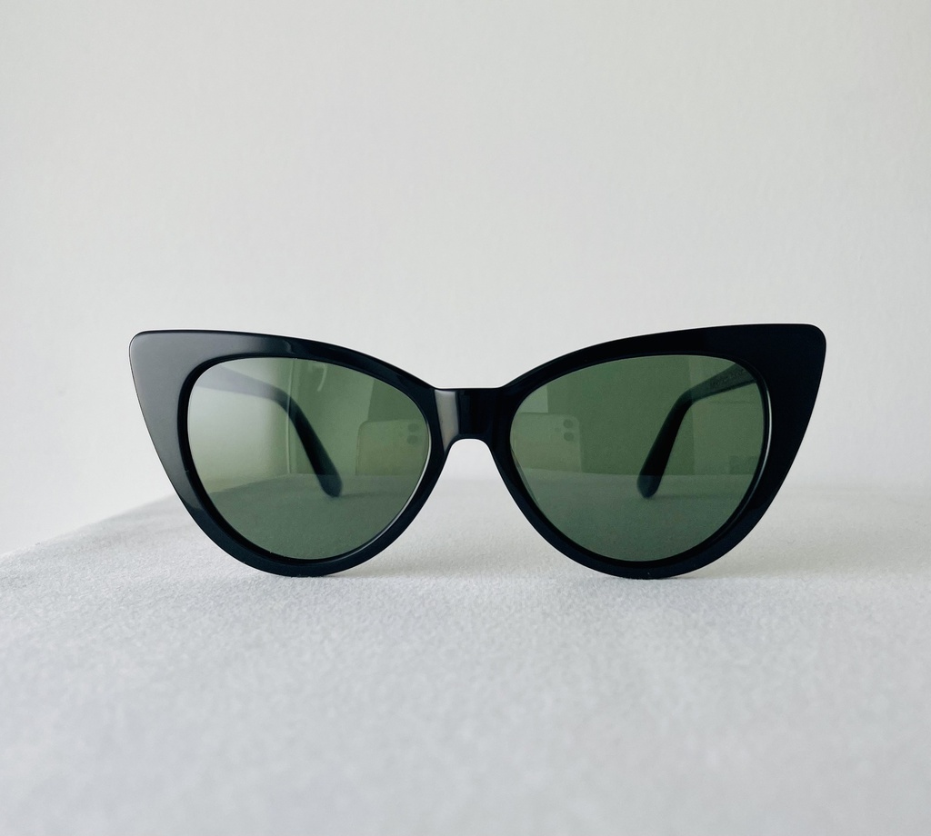 [A0001B] Marilyn Black